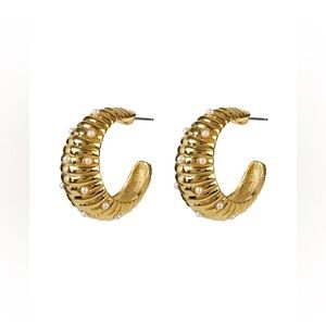 Kenneth Jay Lane Pearly Shrimp Hoop Earrings New